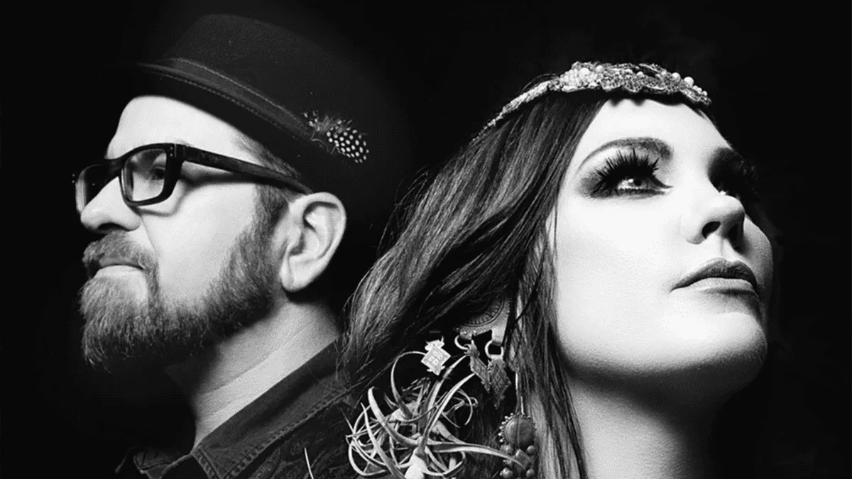 19201080_BEATSANTIQUE