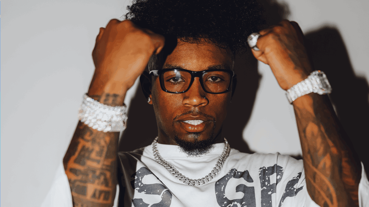 19201080_RICHDANFAMOUS-scaled